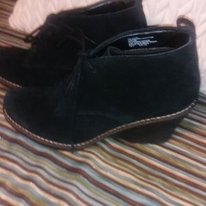 White Mountain wedge shoes